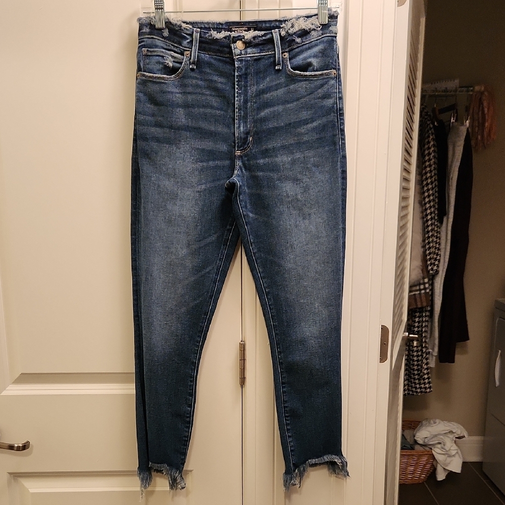NWOT Women's Blue Frayed Hem Jeans